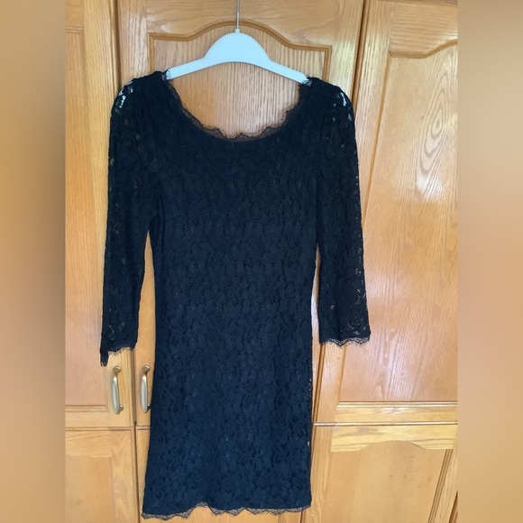 Babaton Lace Dress - Picture 1 of 3